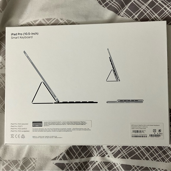 Ipad Pro Smart Keyboard - Picture 4 of 4